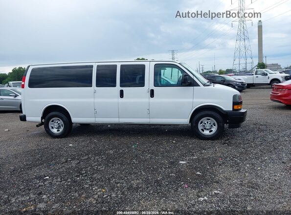 1GAZGNFP7M1155402 2021 CHEVROLET EXPRESS White უკანა სალონის ხედი