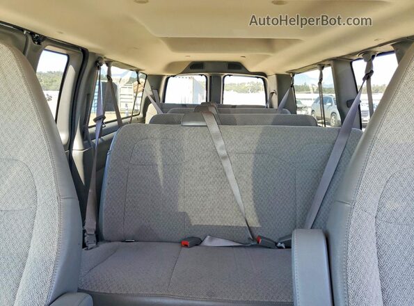 1GAZGPF70S1107779 2025 CHEVROLET EXPRESS White Rear seats view