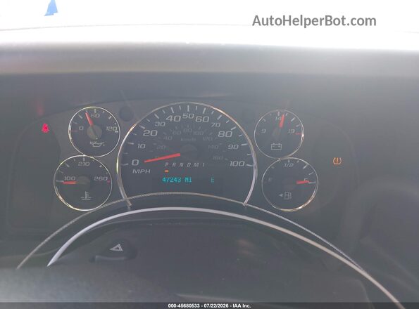 1GAZGPF75R1210335 2024 CHEVROLET EXPRESS White Հետևի նստատեղերի տեսք