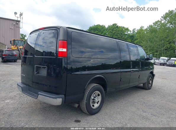 1GAZGPFF0H1274465 2017 CHEVROLET EXPRESS Black Tył prawy