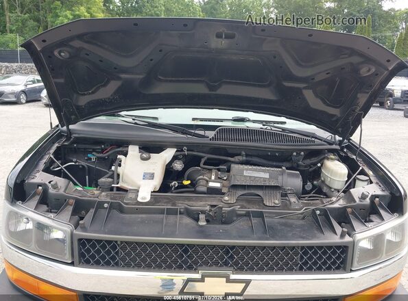 1GAZGPFF0H1274465 2017 CHEVROLET EXPRESS Black Widok z tyłu