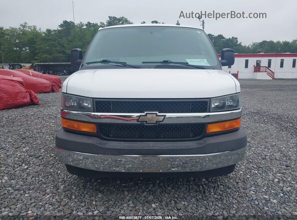 1GAZGPFF2H1272622 2017 CHEVROLET EXPRESS White ხელსაწყოთა პანელის ხედი