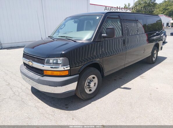1GAZGPFF3H1268448 2017 CHEVROLET EXPRESS Black Vista tres cuartos delantera izquierda