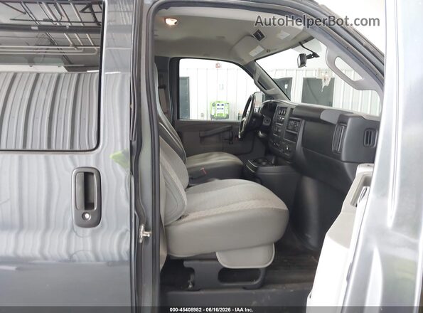 1GAZGPFF4G1313878 2016 CHEVROLET EXPRESS Gray Սալոնի դիմացի տեսք