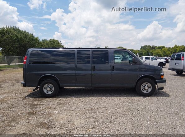 1GAZGPFF4H1274842 2017 CHEVROLET EXPRESS Gray Widok wnętrza z tyłu