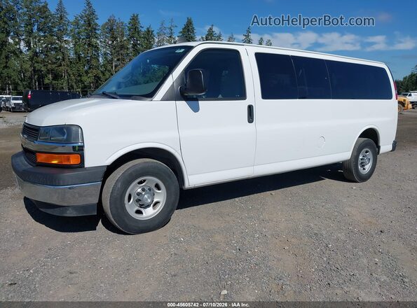 1GAZGPFF7H1286371 2017 CHEVROLET EXPRESS White წინა მარცხენა ხედი სამი მეოთხედიდან
