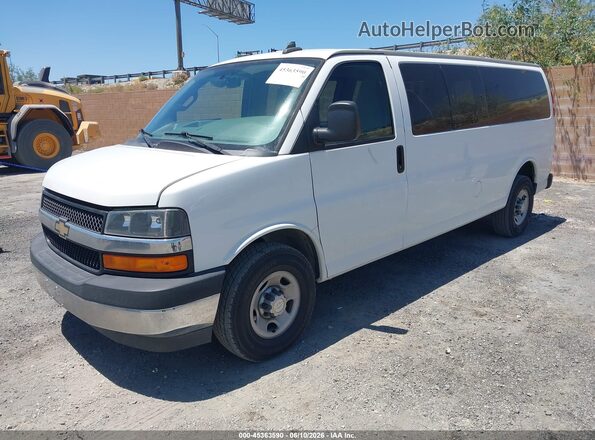 1GAZGPFF8H1305512 2017 CHEVROLET EXPRESS White Передня ліва чверть