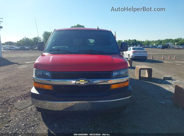 1GAZGPFG1H1244867 2017 CHEVROLET EXPRESS Red ხელსაწყოთა პანელის ხედი