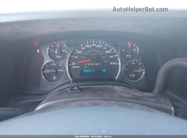 1GAZGPFG1H1244867 2017 CHEVROLET EXPRESS Red უკანა სავარძლების ხედი