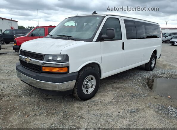 1GAZGPFG1H1289372 2017 CHEVROLET EXPRESS White Przód lewy