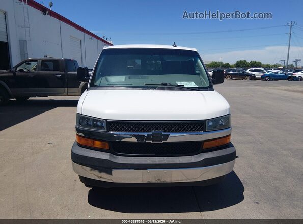 1GAZGPFG1J1303633 2018 CHEVROLET EXPRESS White Vista frontal