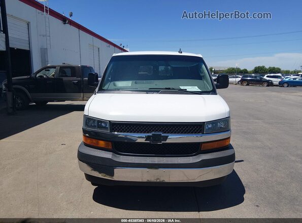 1GAZGPFG1J1303633 2018 CHEVROLET EXPRESS White Vista del cuadro de instrumentos