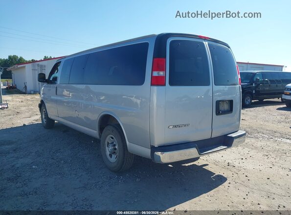 1GAZGPFG2H1301688 2017 CHEVROLET EXPRESS Silver Trasero izquierdo