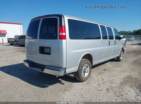 1GAZGPFG2H1301688 2017 CHEVROLET EXPRESS Silver Trasero derecho