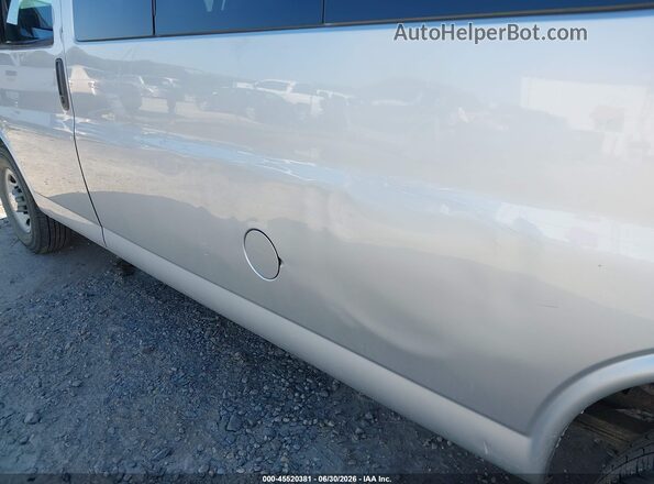1GAZGPFG2H1301688 2017 CHEVROLET EXPRESS Silver Vista frontal