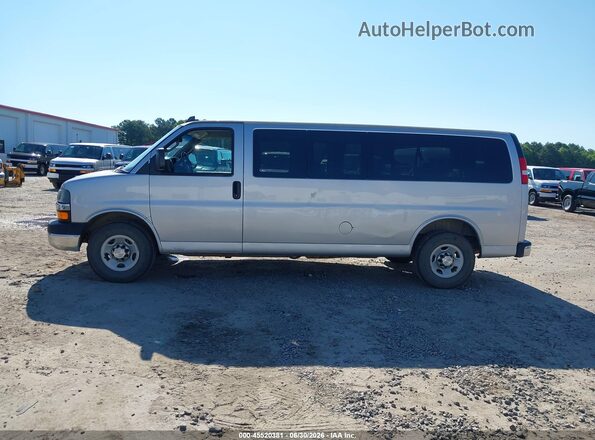 1GAZGPFG2H1301688 2017 CHEVROLET EXPRESS Silver 