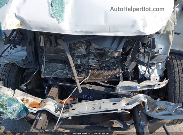 1GAZGPFG2J1282257 2018 CHEVROLET EXPRESS White Widok z tyłu