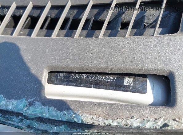 1GAZGPFG2J1282257 2018 CHEVROLET EXPRESS White Widok komory silnika
