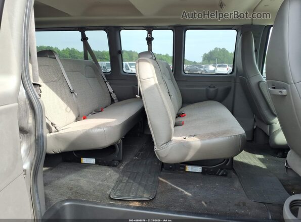 1GAZGPFG4H1302387 2017 CHEVROLET EXPRESS Gray Widok naklejki z numerem VIN