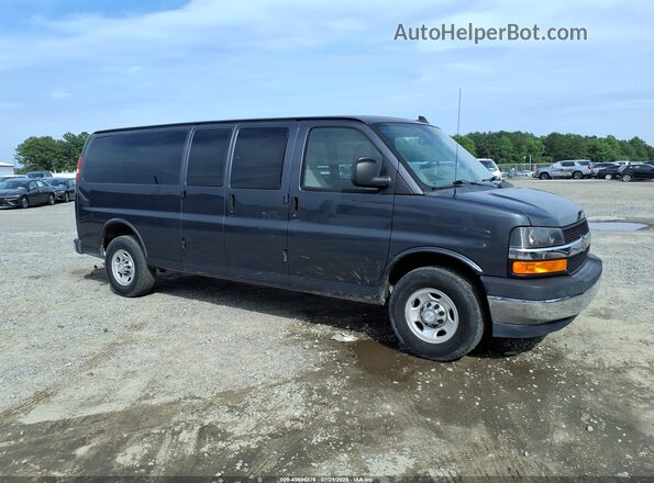 1GAZGPFG4H1302387 2017 CHEVROLET EXPRESS Gray Widok wnętrza z tyłu