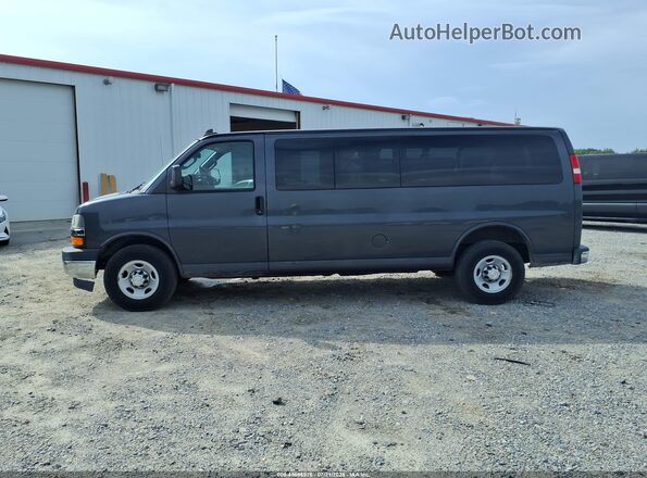 1GAZGPFG4H1302387 2017 CHEVROLET EXPRESS Gray Widok wnętrza 360 stopni