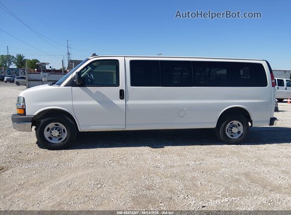 1GAZGPFG6G1313499 2016 CHEVROLET EXPRESS White Սալոնի 360 աստիճան տեսք