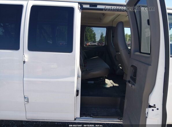 1GAZGPFG6G1313499 2016 CHEVROLET EXPRESS White VIN կոդի պիտակի տեսք