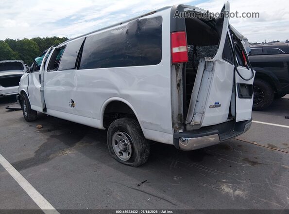 1GAZGPFG7J1244703 2018 CHEVROLET EXPRESS White Հետևի ձախ