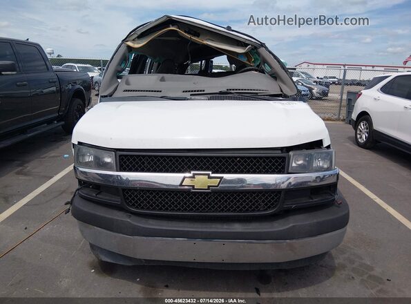 1GAZGPFG7J1244703 2018 CHEVROLET EXPRESS White Սալոնի հետևի տեսք