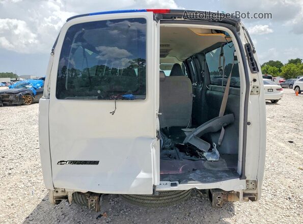 1GAZGPFG9L1208580 2020 CHEVROLET EXPRESS White Widok z tyłu