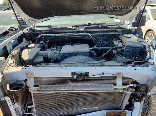 1GB4YLE71RF217153 2024 CHEVROLET SILVERADO White უკანა სალონის ხედი