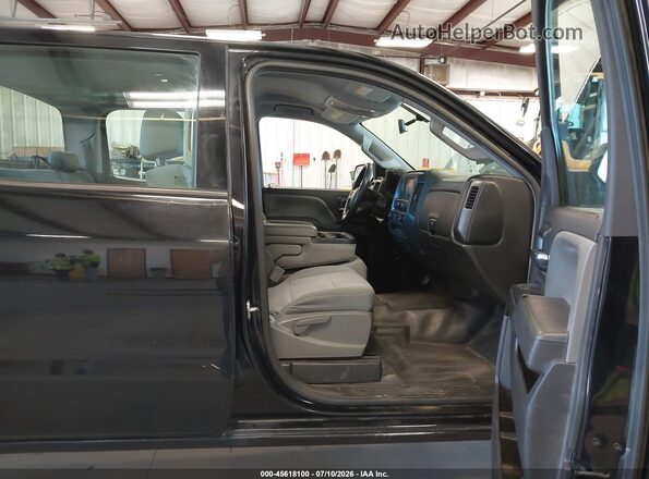 1GC1CUEG0JF214459 2018 CHEVROLET SILVERADO Черный Вид салона спереди