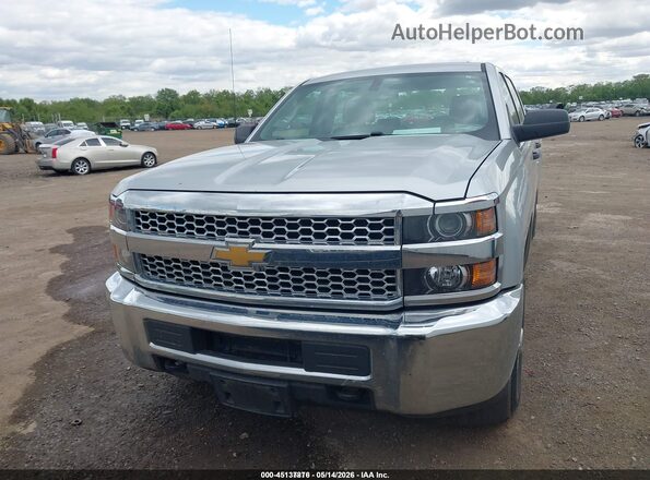 1GC1KREGXKF171685 2019 CHEVROLET SILVERADO Silver Widok z przodu