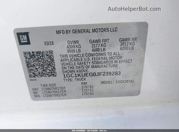 1GC1KUEG0JF239283 2018 CHEVROLET SILVERADO White ძრავის განყოფილების ხედი
