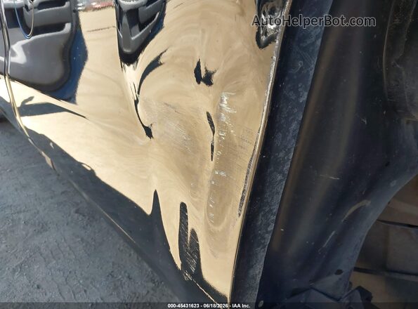 1GC1KUEG2JF217236 2018 CHEVROLET SILVERADO Black Սարքավորումների վահանակի տեսք