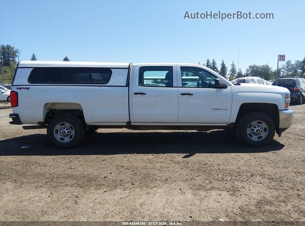 1GC1KUEG5JF259898 2018 CHEVROLET SILVERADO White Rear interior view