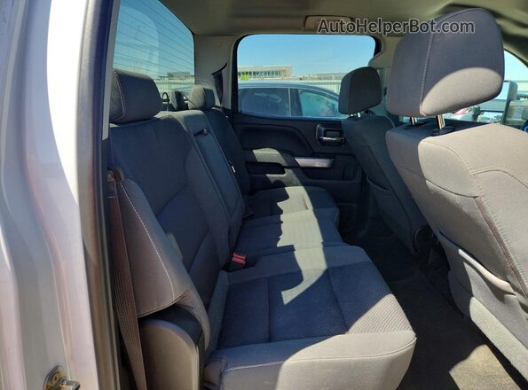 1GC1KVEG6JF269748 2018 CHEVROLET SILVERADO White Vista de los asientos traseros