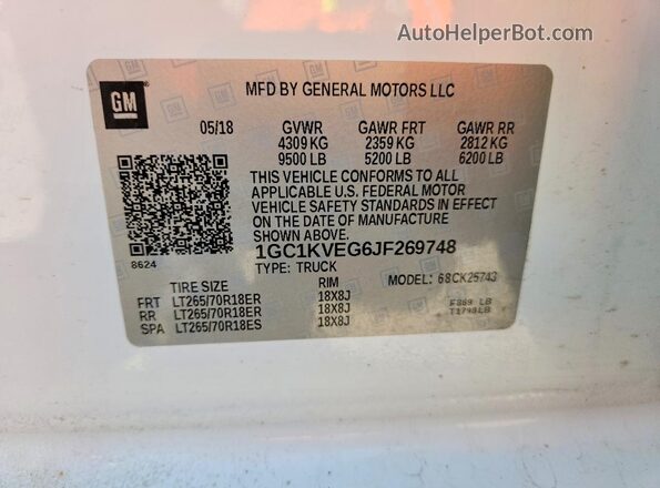1GC1KVEG6JF269748 2018 CHEVROLET SILVERADO White Vista del compartimento del motor