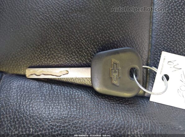 1GC1KWEY0JF238753 2018 CHEVROLET SILVERADO Красный Вид панели приборов