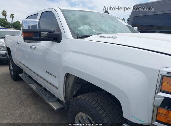 1GC1KWEY2JF233618 2018 CHEVROLET SILVERADO White Vista interior trasera