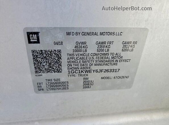 1GC1KWEY6JF263317 2018 CHEVROLET SILVERADO Silver Engine compartment view