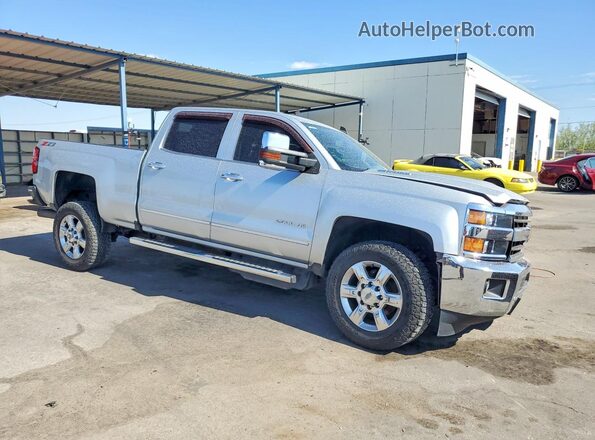 1GC1KWEY6JF263317 2018 CHEVROLET SILVERADO Silver Front right