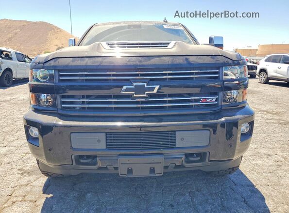 1GC1KWEY8HF111176 2017 CHEVROLET SILVERADO Black Widok z przodu