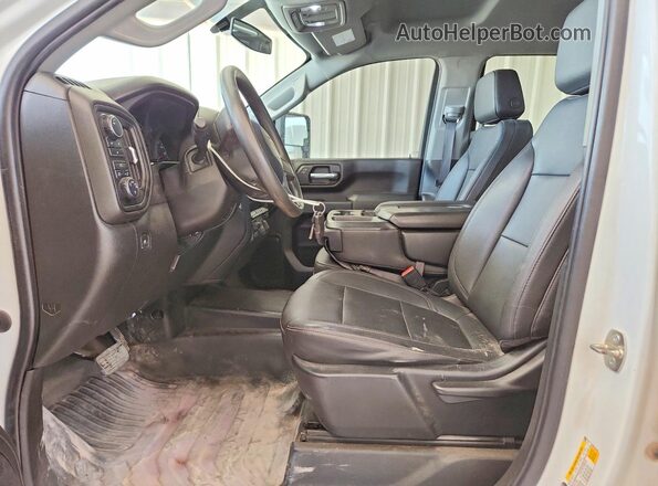 1GC1YLE78PF167590 2023 CHEVROLET SILVERADO White წინა სალონის ხედი