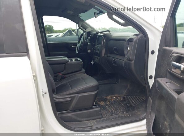 1GC1YLEY4PF218060 2023 CHEVROLET SILVERADO Белый Вид салона спереди