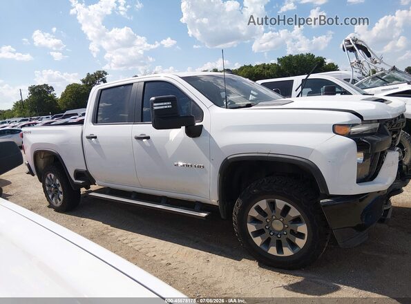 1GC1YME70NF109900 2022 CHEVROLET SILVERADO Белый Вид задней части салона