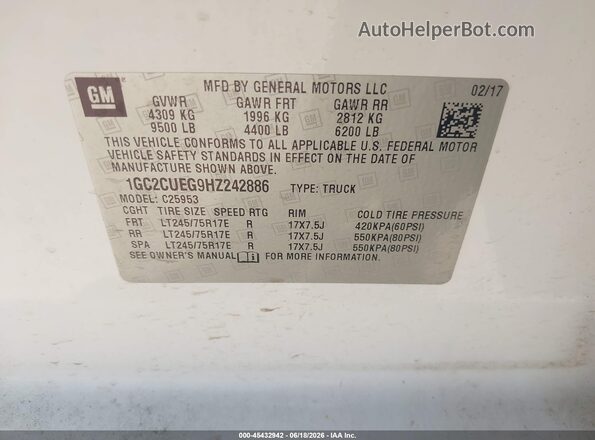 1GC2CUEG9HZ242886 2017 CHEVROLET SILVERADO Silver ძრავის განყოფილების ხედი