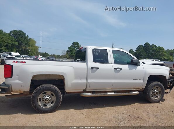 1GC2KUEG2JZ118760 2018 CHEVROLET SILVERADO White Widok wnętrza z tyłu