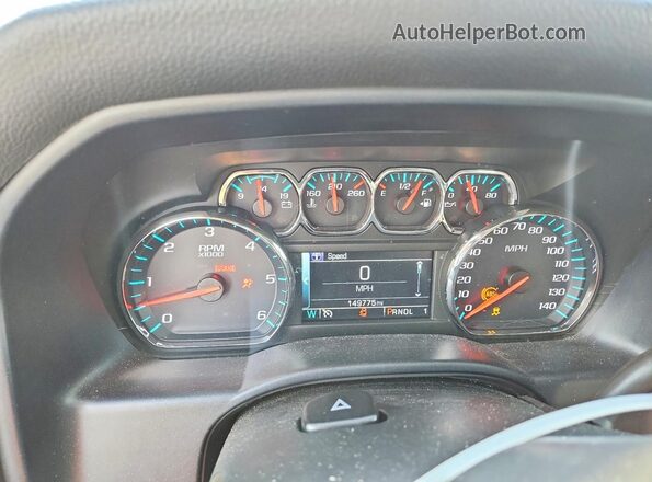 1GC2KVEG3JZ250268 2018 CHEVROLET SILVERADO Белый Вид щитка приборов