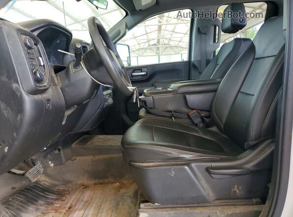 1GC2YLE77LF227390 2020 CHEVROLET SILVERADO White წინა სალონის ხედი